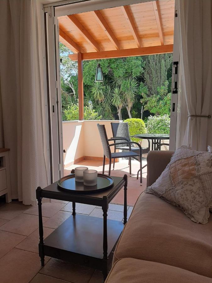 Limnaria Deluxe Maisonette Paphos Esterno foto