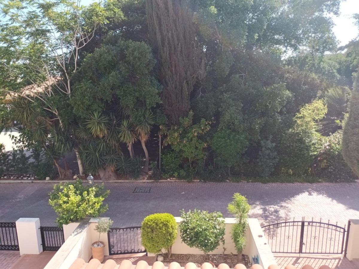 Limnaria Deluxe Maisonette Paphos Esterno foto